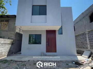 Casa · 130m² · 2 Estacionamientos · Casa en Preventa Colonia Enrique Cárdenas Gonzáles Tampico