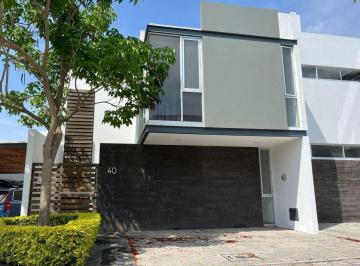 Casa en condominio · 145m² · 3 Recámaras · 2 Estacionamientos · Casa Moderna en Venta en Orbara Residencial Bosques de Santa Anita Tlajomulco