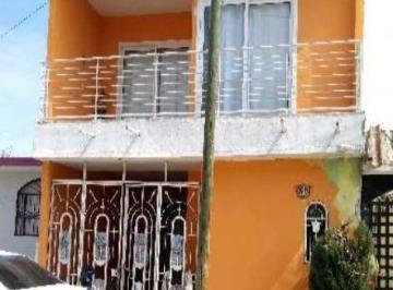 Casa · 3 Recámaras · 2 Estacionamientos · Casa en Ejido Nuevo Vallarta