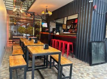 Local comercial , Oaxaca de Juárez · Se Renta Restaurante – Orilla de Calle Amapolas