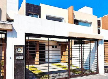 Casa de 3 habitaciones, Toluca · Renta de Casa Fracc Paseo Arboleda, Toluca