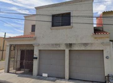 Casa de 4 habitaciones, Piedras Negras · Casa con 207 m² de Terreno y 4 Recámaras en Venta en Piedras Negras