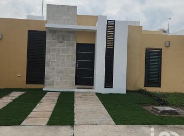 Casa · 90m² · 2 Recámaras · 1 Estacionamiento · Venta de Casa de un Piso con Amenidades, Fracc. Andria, Cancun, Q. Roo