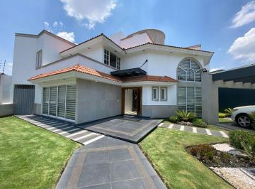 Casa de 4 habitaciones, Metepec · Renta Casa en Club de Golf San Carlos