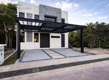 Casa · 252m² · 3 Recámaras · 2 Estacionamientos · Casa en Residencial Río