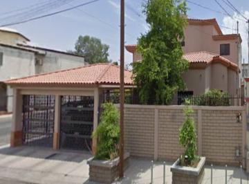 Casa de 4 habitaciones, Mexicali · Venta de Casa en Calafia, Baja California