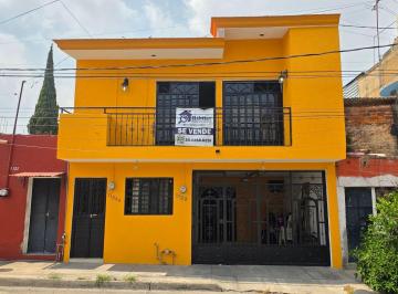 Casa de 5 habitaciones, Guadalajara · Venta de Casa Habitación en La Colonia Atlas, Guadalajara, Jalisco, México.