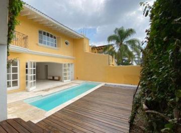 Casa · 320m² · 3 Recámaras · 3 Estacionamientos · Casa Sola en Vista Hermosa Cuernavaca - Maz - 2576 - Cs