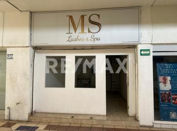 Local comercial · 48m² · 200 Estacionamientos · Local en Renta en Plaza Tepeyac - (4)