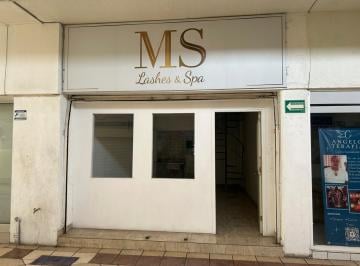 Local comercial · 48m² · 200 Estacionamientos · Local en Renta en Plaza Tepeyac - (4)