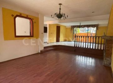 Casa · 320m² · 5 Recámaras · 2 Estacionamientos · Casa Amplia en Venta en Santa Maria Nativitas, Xochimilco