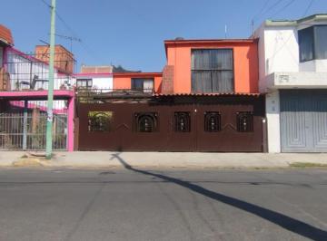 Casa · 170m² · 4 Recámaras · 3 Estacionamientos · Casa en Venta Lomas Estrella - (4)