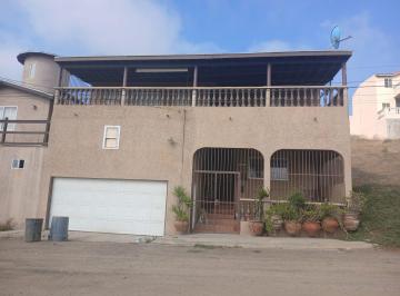 Casa · 230m² · 4 Recámaras · 2 Estacionamientos · Coastal Living With Ocean Views in Mar de Puerto Nuevo - (4)