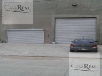 Bodega comercial · 100m² · 2 Estacionamientos · Bodega en Renta Al Norte por Panteón San José Chihuahua
