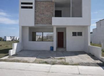Casa · 158m² · 3 Recámaras · 2 Estacionamientos · Casa en El Marqués