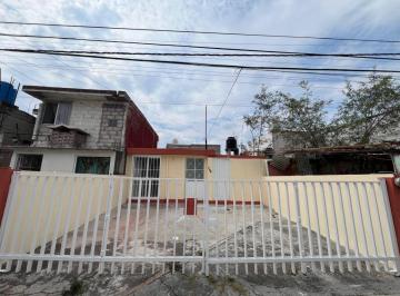 Casa de 3 habitaciones, Coacalco de Berriozábal · Oportunidad Linda Casa en Villa de Las Flores, Coacalco Edo Mex