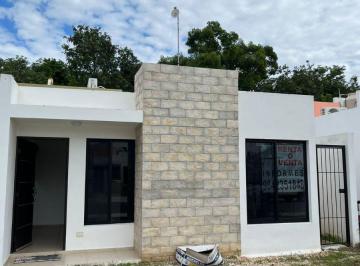 Casa de 3 habitaciones, Solidaridad · Casa en Venta en Playa del Carmen, Privada con Alberca Marsella 3