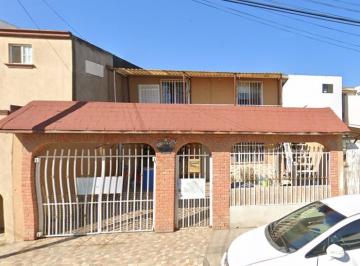 Casa de 3 habitaciones, Tijuana · Bonita Casa Familiar, Ya Sea Para Vivir o Invertir ¡Aprovecha Hoy