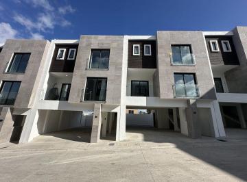 71c6a526ad2e2483b9e2c3fbad926b997367296e009e967bd59e0f1ad41da974 · Venta | Lista Para Estrenar en Altum Aguacaliente
