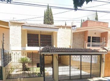 Casa de 3 habitaciones, Guadalajara · Ventas de Casa en Col. Bosques de La Victoria, Guadalajara, Jalisco