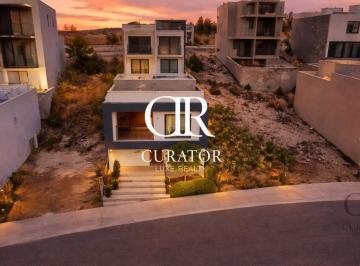 Casa · 200m² · 3 Recámaras · 2 Estacionamientos · Casa en Venta en Nuevo Refugio, Querétaro.