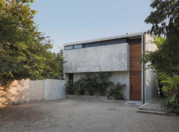 Casa · 196m² · 1 Recámara · 6 Estacionamientos · Casa en Venta en Mérida, Tipo Loft, Amueblada, Komchen,1 Recámara
