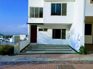 Casa de 4 habitaciones, Corregidora · Casa en Venta en Corregidora