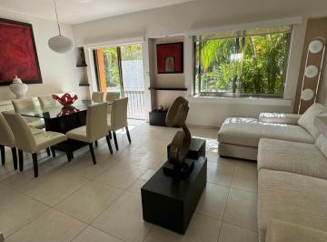 Casa · 220m² · 4 Recámaras · 2 Estacionamientos · Renta Casa Sm 19 Condominio Sereia - Cancun