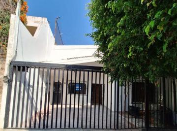 Casa de 4 habitaciones, Zapopan · Casa en Venta en Prados Tepeyac con Recamara Abajo