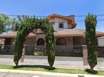 Casa de 5 habitaciones, Tlalnepantla de Baz · Rp Casa en Venta en Fraccionamiento Fraccionamiento Valle Dorado Tlalnepantla de Baz