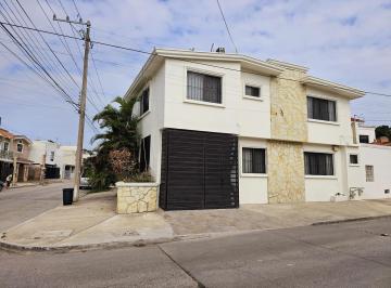 Casa · 189m² · 3 Recámaras · 1 Estacionamiento · Casa en Venta, Colonia del Chairel, Tampico