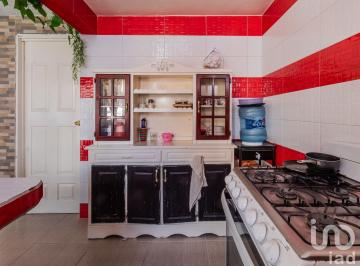 Casa · 246m² · 3 Recámaras · 4 Estacionamientos · Casa en Venta en Agricola Oriental, Iztacalco. con un Departamento y Terreno Amplio