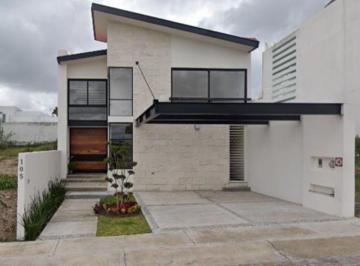 Casa de 4 habitaciones, Querétaro · Casa en Venta Ubicada en Cumbres del Lago