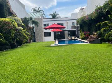 Casa de 5 habitaciones, Cuernavaca · Venta Casa Zona Dorada