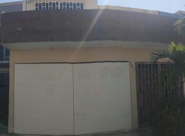Casa de 3 habitaciones, Centro · Casa en Venta en Fraccionamiento San Ángel, Centro Tabasco – Excelente Ubicación y Espacios Funciona