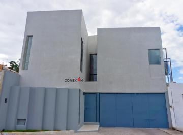 987b5e76c6802768ecc51a1502ba520cb3aacb4de0a4729b1b754fa153929978 · Casa Moderna de 3 Recámaras - con Excelente Ubicación Dentro de La Ciudad
