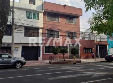 Casa de 3 habitaciones, Cuauhtémoc · Casa en Venta de 386 m²