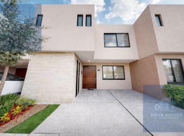 Casa · 151m² · 4 Recámaras · 2 Estacionamientos · Casa en Venta – Modelo Valencia