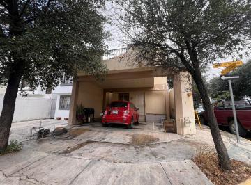 Casa de 2 habitaciones, Monterrey · Renta de Casa Completamente Amueblada en Arcos del Sol, Sector Élite en Monterrey