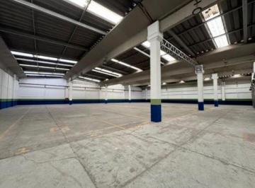 Bodega comercial · 38000m² · 1 Estacionamiento · Bodega Renta Tlalnepantla 38000 m²