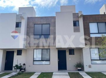 RHV26011305AGG
Casa en venta dentro del condominio Rinconada Madero, en excelent · Rcv Casa Venta Rincones del Marques