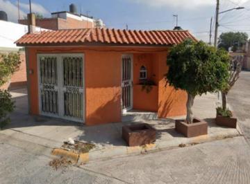 Casa de 2 habitaciones, San Luis Potosí · Casa con 100 m² Superficie de Terreno y 2 Recámaras en Venta, Valle del Campestre