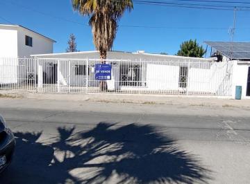 Casa · 181m² · 3 Recámaras · 2 Estacionamientos · Casa en La Revolución