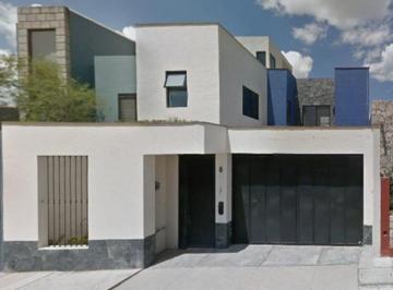 Casa de 3 habitaciones, San Miguel de Allende · Inmueble de 3 Niveles en San Miguel de Allende