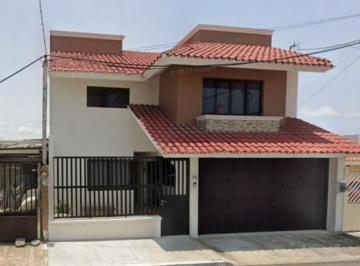 Casa de 4 habitaciones, Boca del Río · Casa con 210 m² Superficie de Terreno, 4 Recámaras en Venta en La Tampiquera