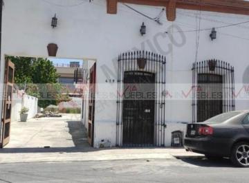 Casa · 280m² · 7 Recámaras · 17 Estacionamientos · Casa en Renta en Monterrey