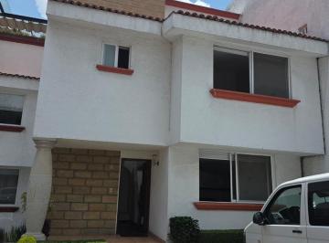 Casa en condominio · 260m² · 3 Recámaras · 2 Estacionamientos · Casa en Venta Col. San Jeronimo Lidice