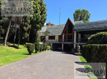Casa · 1760m² · 5 Recámaras · 10 Estacionamientos · Casa en Venta Bosques de Las Lomas