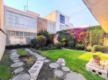 Casa de 3 habitaciones, Naucalpan de Juárez · Casa en Venta en Boulevares Naucalpan, con Jardín Propio