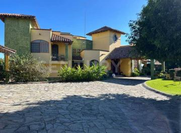Casa · 727m² · 3 Recámaras · 6 Estacionamientos · Residencia en Venta en Fracc. San Rafael